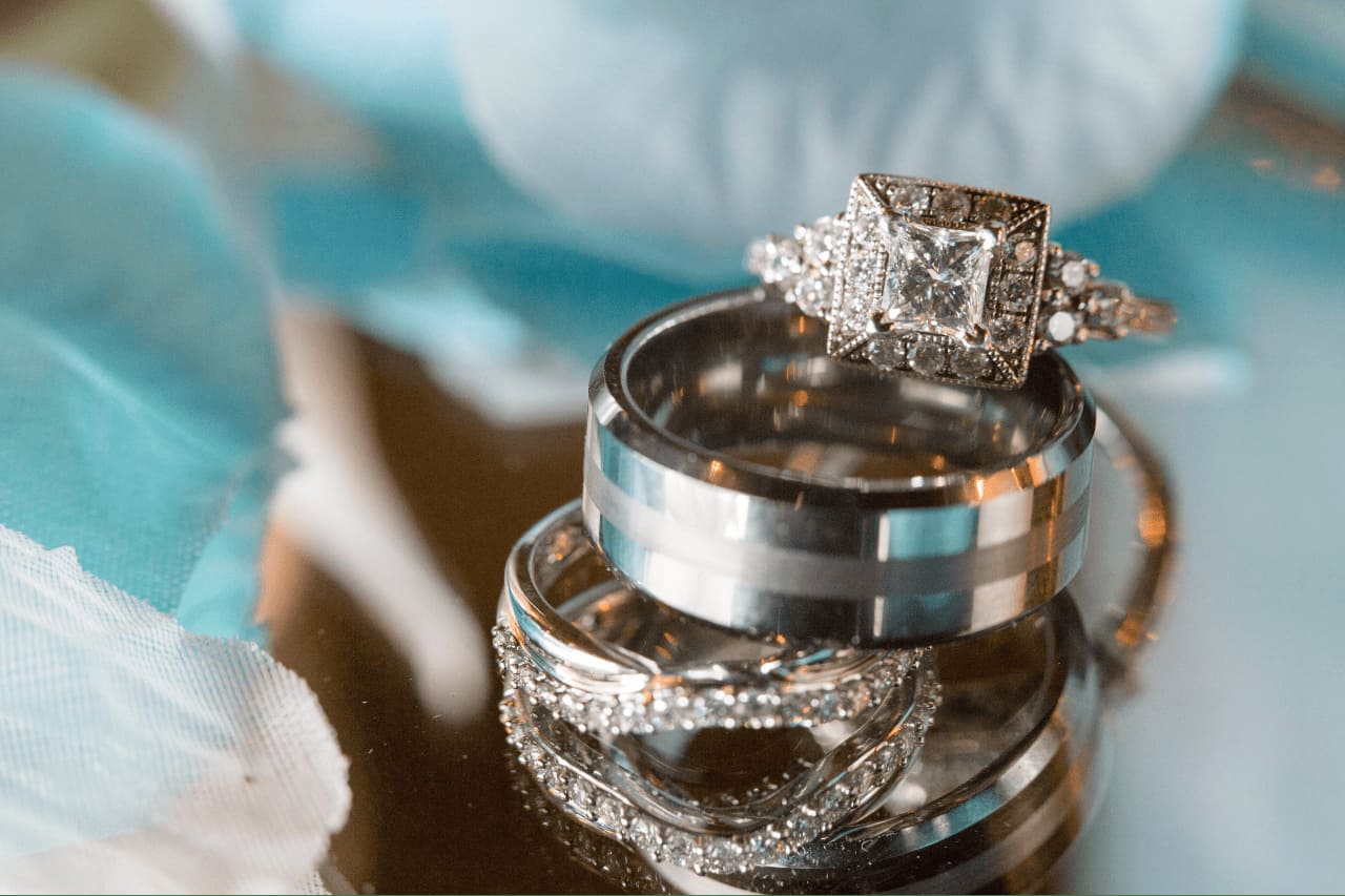 Guide to Princess Cut Diamond Engagement Rings