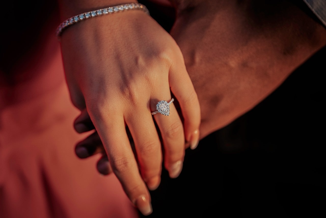 UPGRADE YOUR ENGAGEMENT RING AT AZZI JEWELERS